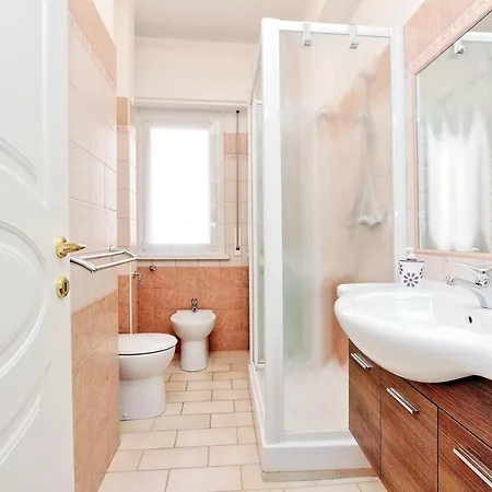 Apartment Center Of Rome Near Vatican And Trastevere Garage Included In The Price Top Place For Jubilee Apartment