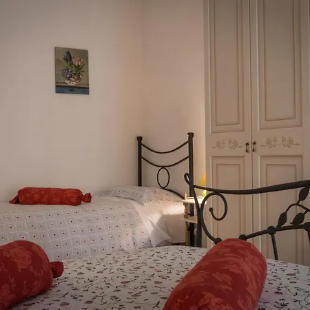 Apartment Center Of Rome Near Vatican And Trastevere Garage Included In The Price Top Place For Jubilee * Rome