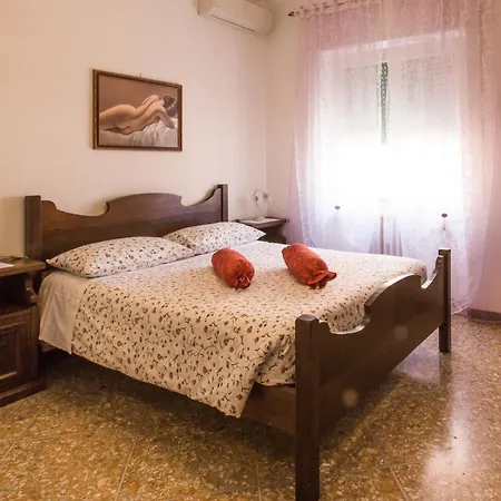 Apartment Center Of Rome Near Vatican And Trastevere Garage Included In The Price Top Place For Jubilee Apartment *