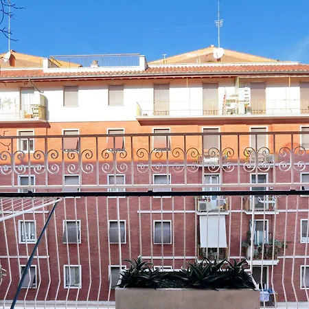 Ideal For Large Groups 2 In The Same Building Center Of Near Vatican And Trastevere * Roma