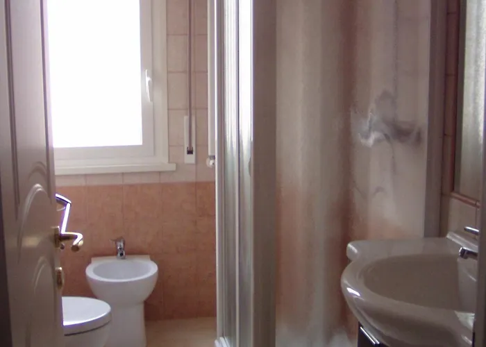 Ideal For Large Groups 2 Apartments In The Same Building Center Of Rome Near Vatican And Trastevere